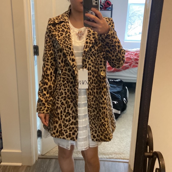 Zara leopard double button jacket. Xs - Picture 4 of 13